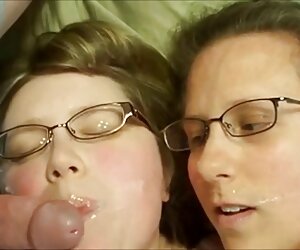 XXX Sie beschloss, mit Sex durch den Anus zu experimentieren, und kann eine große, schöne kaufen, laden Sie einen Kerl sehr glücklich mit einem solchen Vorschlag, und das glamouröse deutsche reife frau sex Klopfen an das Baby, ein mächtiges.